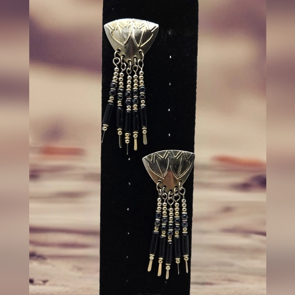 Vintage Silver Tone Arrow Design Dangle Beaded Earrings Southwestern Cowgirl